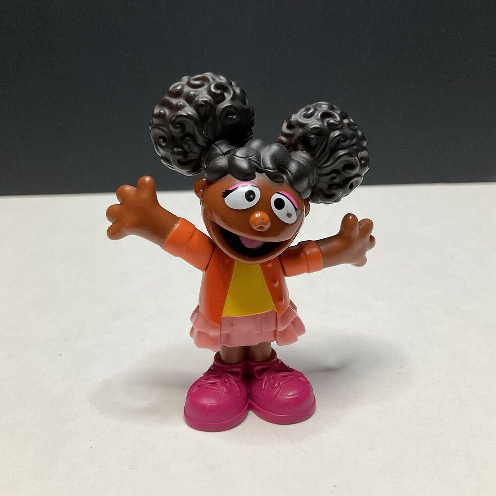 Sesame Street Neighborhood Friends Gabrielle Figurine Cake Topper 3"